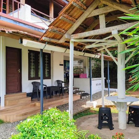 Sherly Cottages Varkala Exterior photo